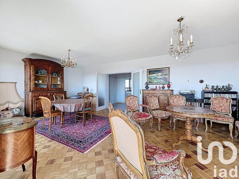 Appartement - 138 m² - 6 pièces