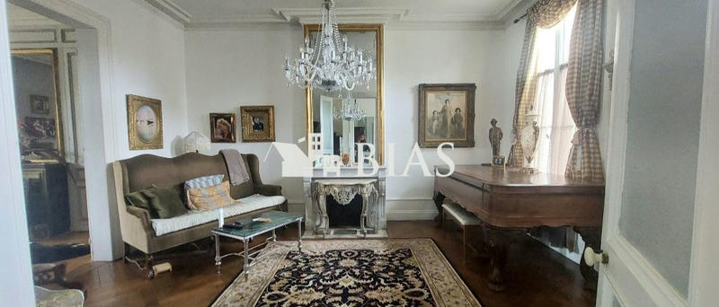 Maison ancienne - 245 m² - 9 pièces