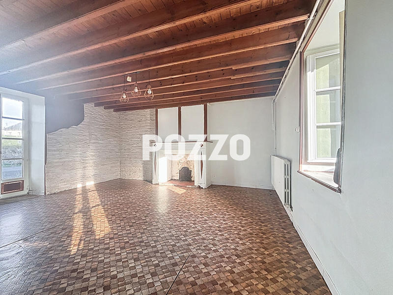 Maison - 97 m² - 5 pièces