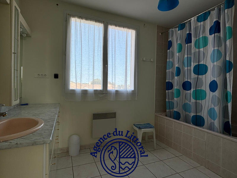 Maison - 220 m² - 8 pièces