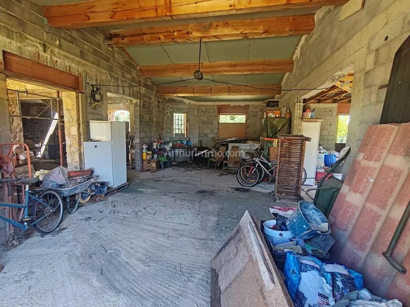 Maison - 250 m² - 5 pièces