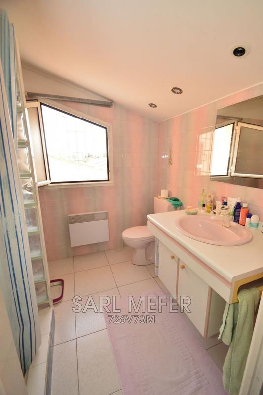 Maison - 232 m² - 7 pièces