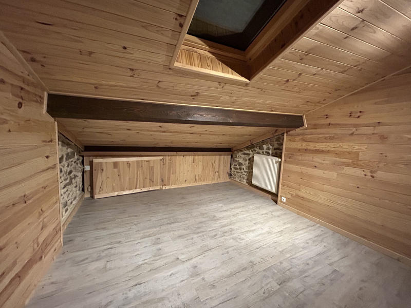 Maison - 210 m² - 8 pièces