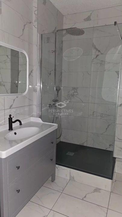 Appartement - 90 m² - 3 pièces