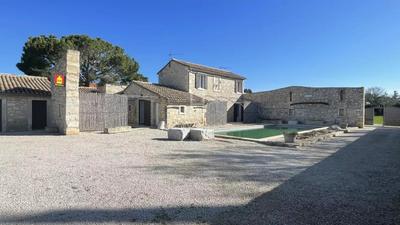 Mas - 195 m² - 9 pièces