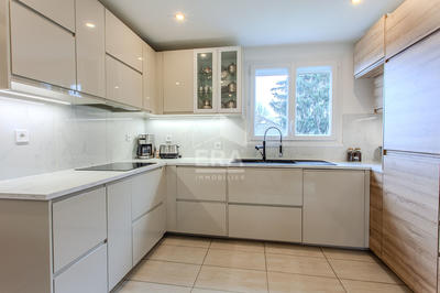 Maison - 158 m² - 7 pièces