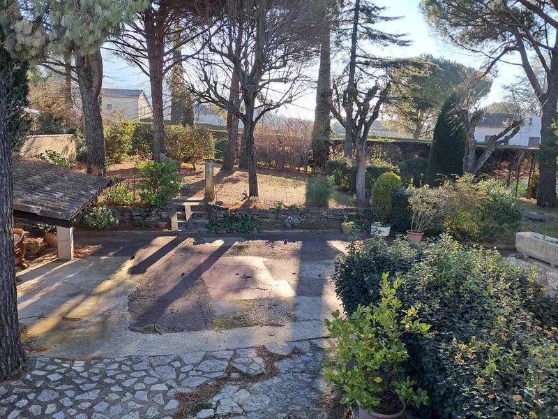 Villa - 200 m² - 6 pièces