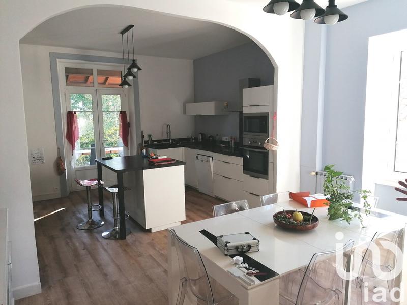 Maison - 269 m² - 7 pièces