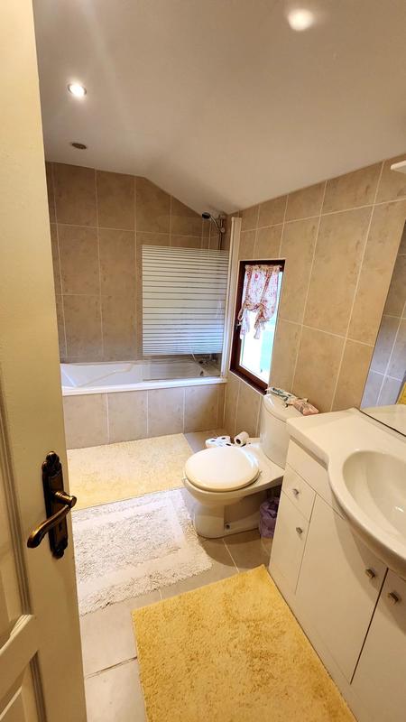 Maison - 180 m² - 7 pièces