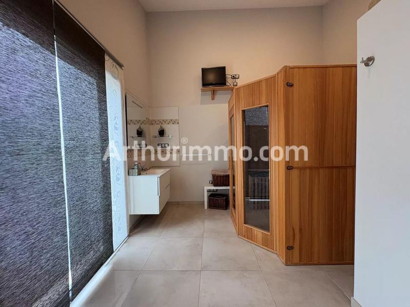 Maison - 257 m² - 5 pièces