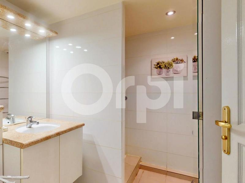 Appartement - 77 m² - 3 pièces