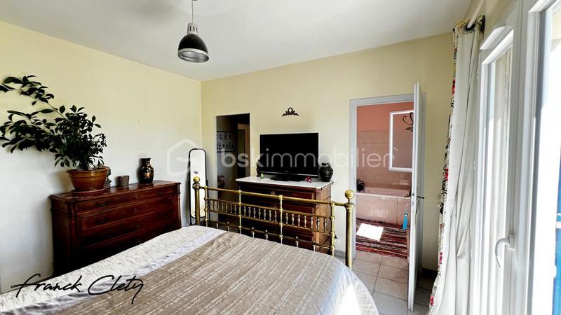 Villa - 180 m² - 7 pièces