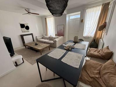 Maison - 80 m² - 5 pièces