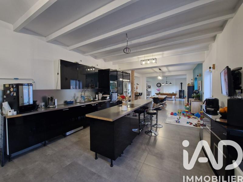 Maison - 191 m² - 7 pièces