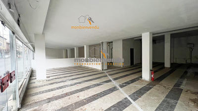 Local commercial - 265 m²