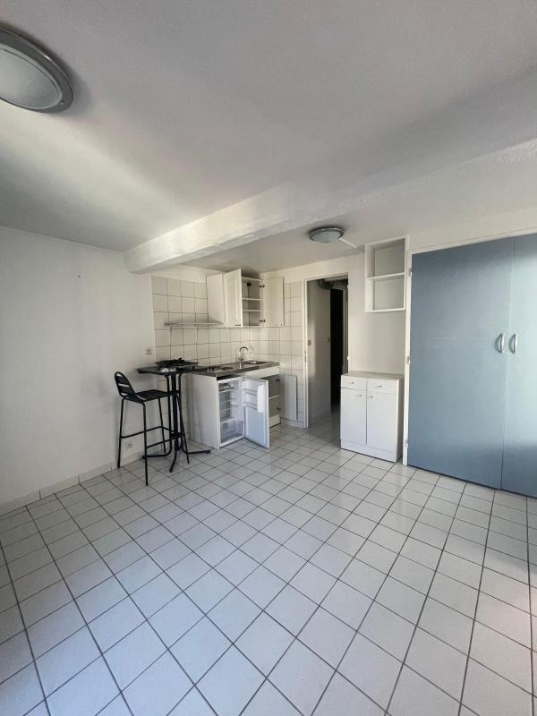 Studio - 19 m² - 1 pièce