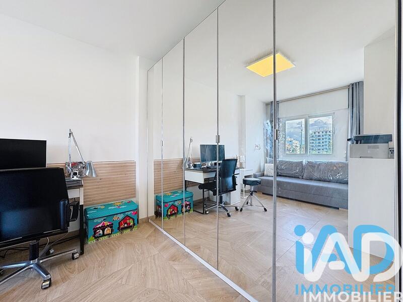 Appartement - 96 m² - 3 pièces