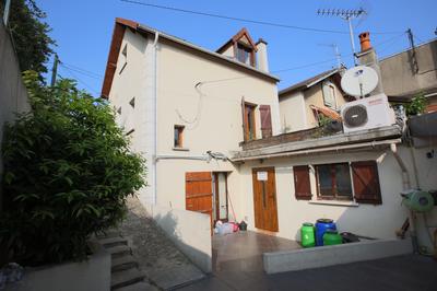 Maison - 147 m² - 7 pièces