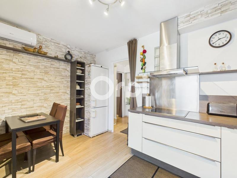 Maison - 260 m² - 6 pièces