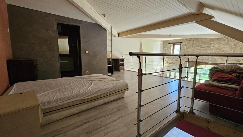 Maison - 180 m² - 5 pièces