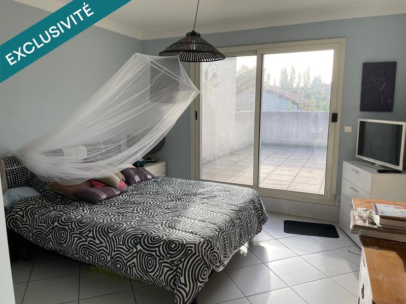 Maison - 180 m² - 9 pièces