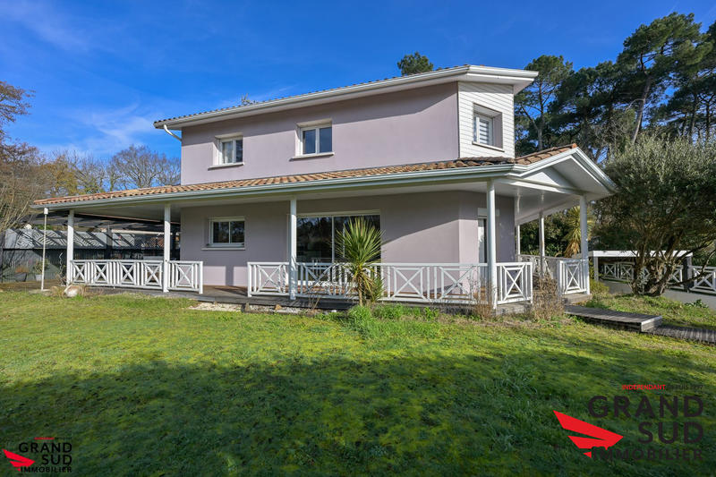 Maison - 168 m² - 6 pièces