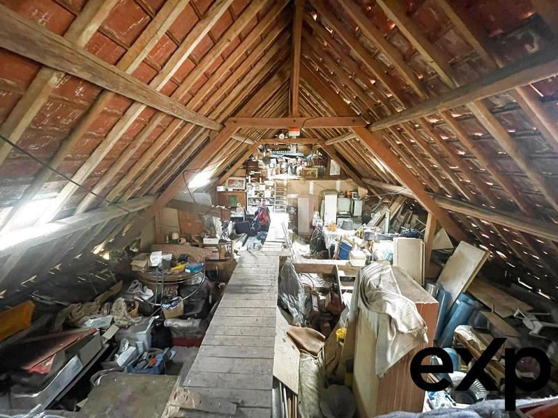 Maison - 198 m² - 8 pièces