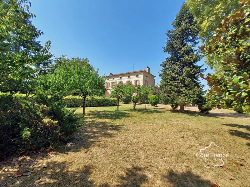 Maison de maîtres - 217 m² - 6 pièces