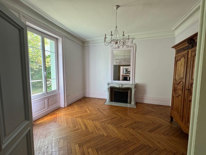 Maison de ville - 14 pièces