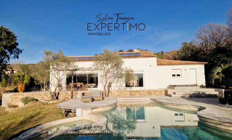 Maison - 212 m² - 6 pièces