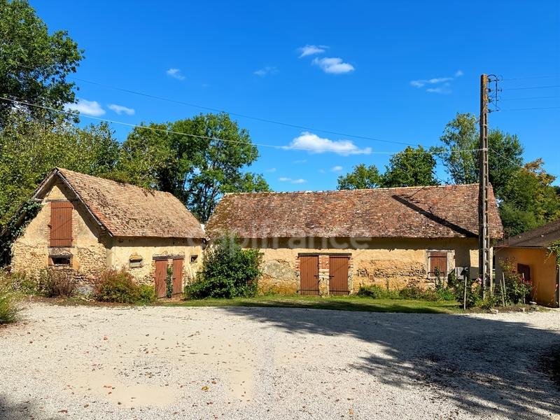 Propriété - 360 m² - 10 pièces