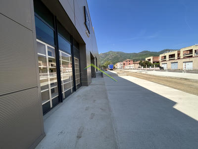 Local commercial - 275 m²