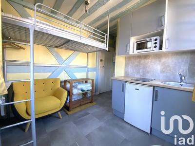 Studio - 10 m² - 1 pièce