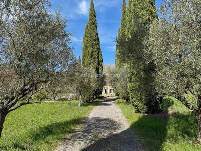 Maison - 359 m² - 10 pièces