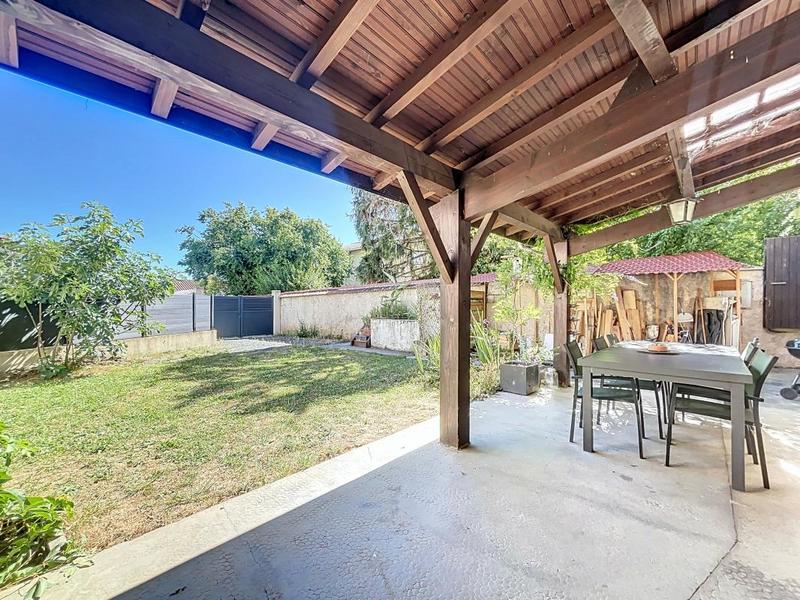 Maison - 185 m² - 6 pièces