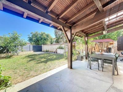 Maison - 185 m² - 6 pièces