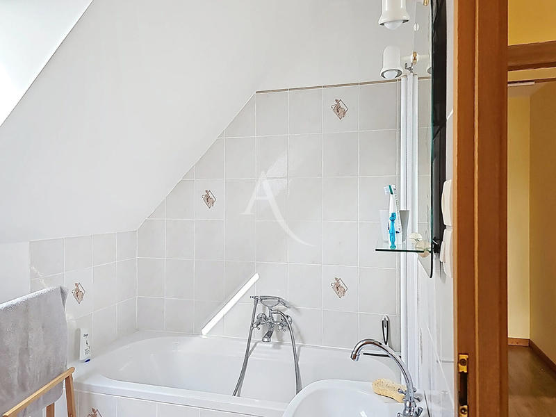 Maison - 158 m² - 5 pièces