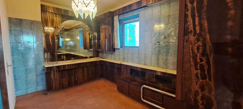 Maison - 290 m² - 7 pièces