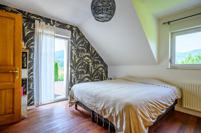 Maison - 250 m² - 7 pièces