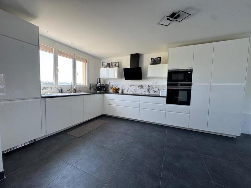 Maison - 139 m² - 7 pièces