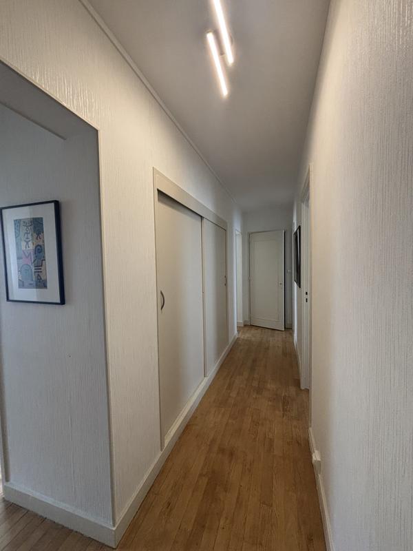 Appartement - 102 m² - 6 pièces