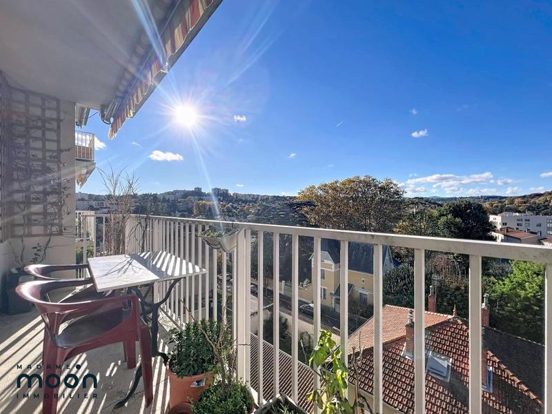 Appartement - 76 m² - 4 pièces