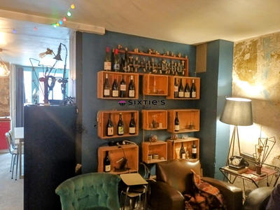 Fonds de commerce - Magasins - 68 m²