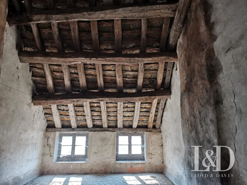 Maison - 300 m² - 10 pièces