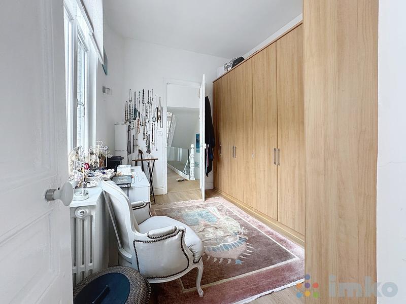 Maison - 182 m² - 6 pièces