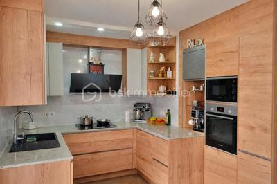 Appartement - 99 m² - 5 pièces