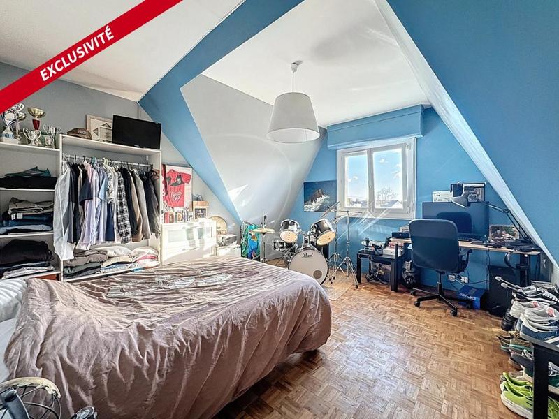 Maison traditionnelle - 170 m² - 7 pièces