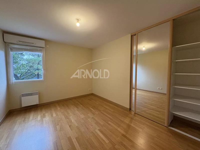 Appartement - 137 m² - 6 pièces