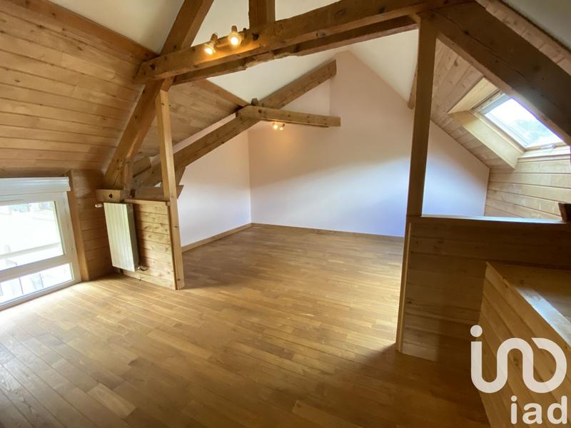 Maison - 215 m² - 8 pièces