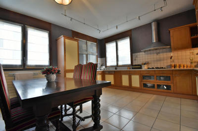 Maison - 226 m² - 11 pièces